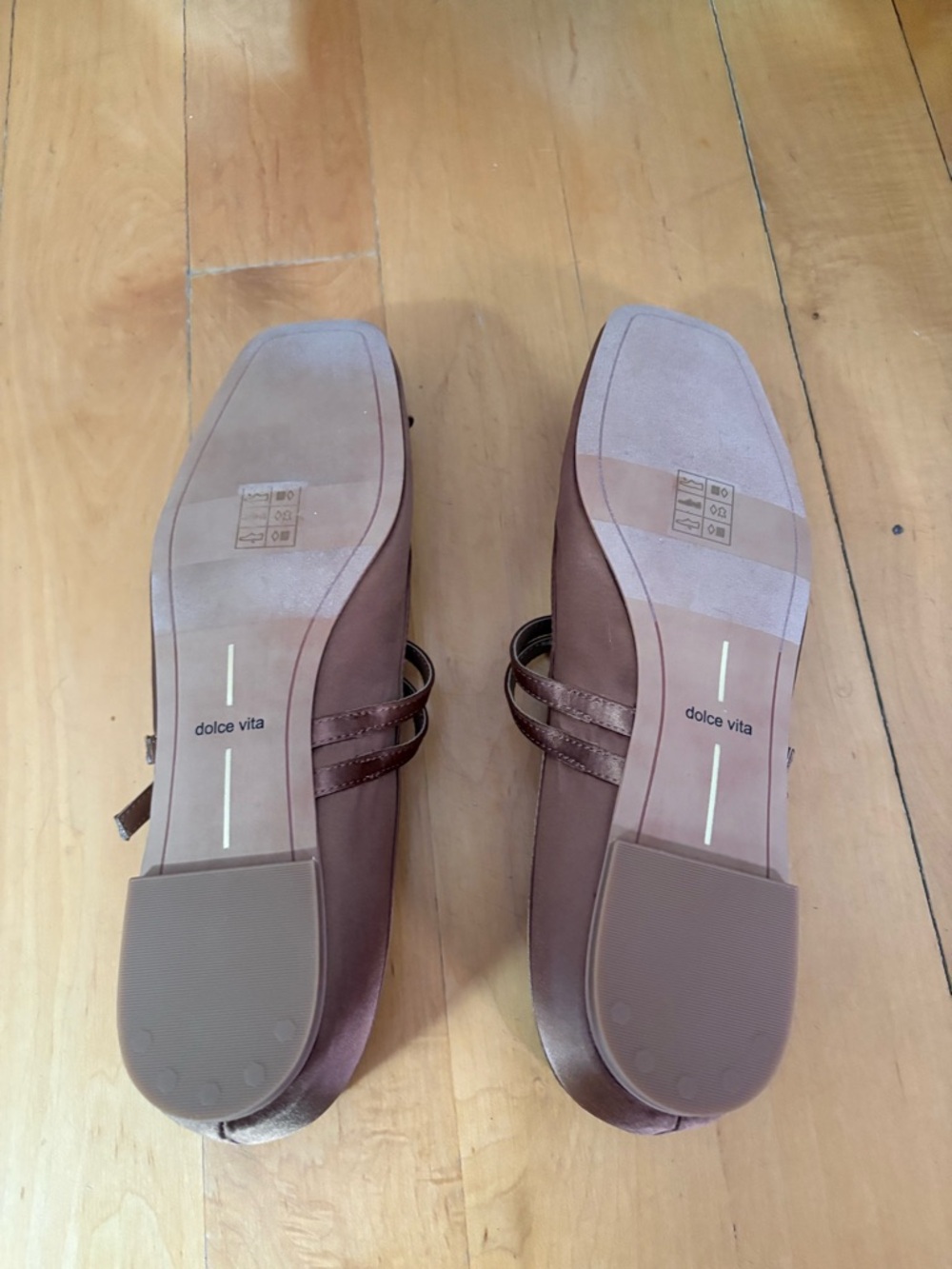 Dolce Vita Gibsen Ballet Flats Mid Brown Satin…new without box - Picture 5 of 6